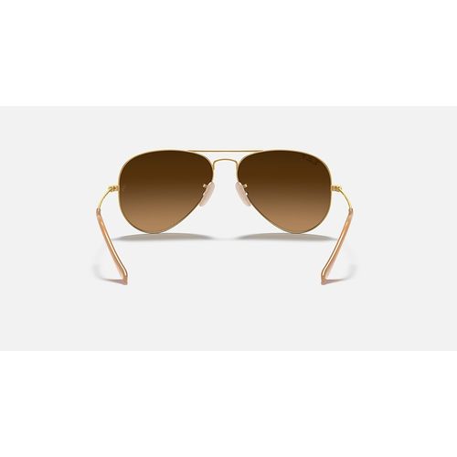 Load image into Gallery viewer, Ray-Ban Aviator
