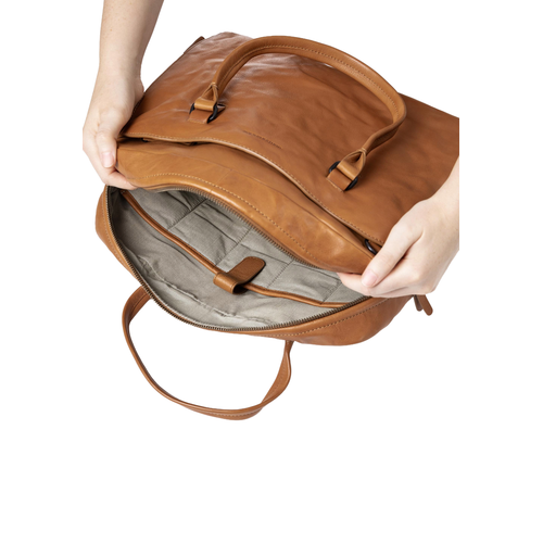 Aunts & Uncles Mrs.Quince Pie Crossover bag