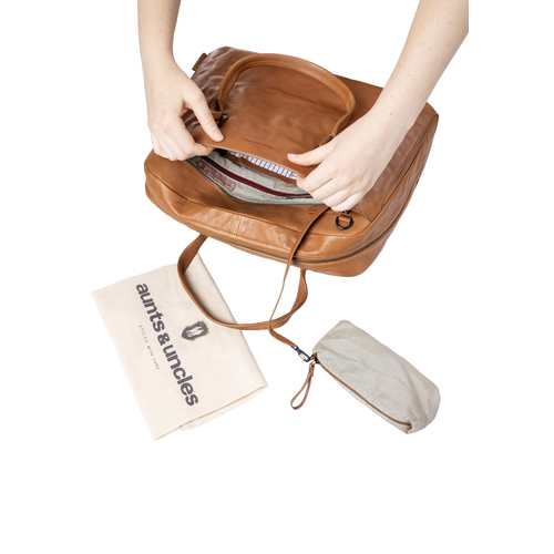 Aunts & Uncles Mrs.Quince Pie Crossover bag