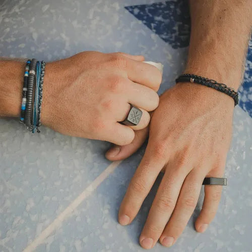 Pura Vida Men's Coated Hematite Stretch Bracelet