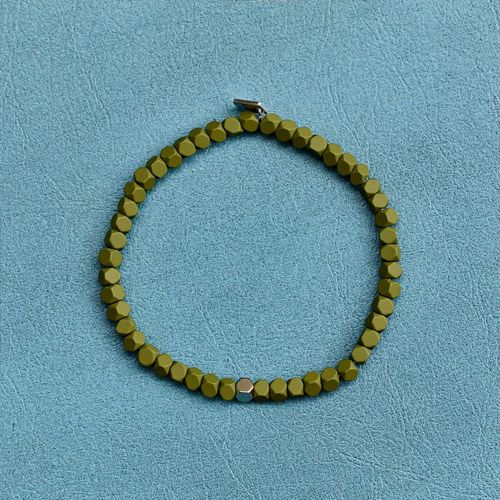 Pura Vida Men's Coated Hematite Stretch Bracelet