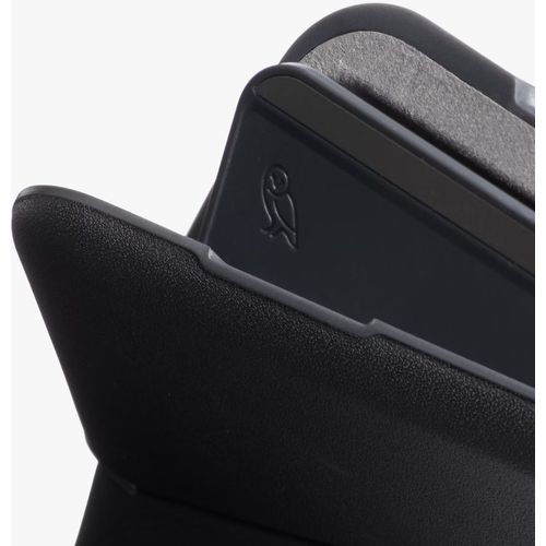 Bellroy Flip Case