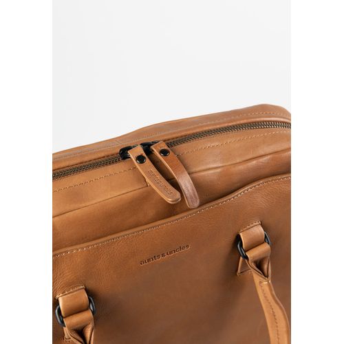 Load image into Gallery viewer, Aunts &amp; Uncles Mrs.Quince Pie Crossover bag
