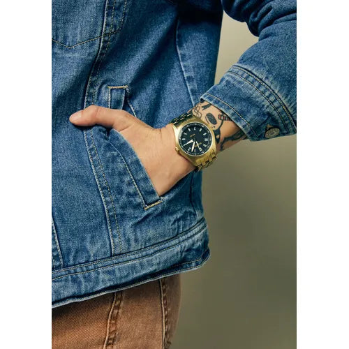 Nixon Echo 38