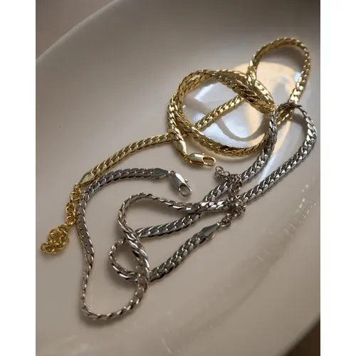 Load image into Gallery viewer, Luv Aj Ferrera Chain Necklace
