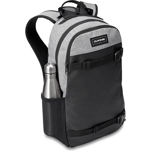 Load image into Gallery viewer, Dakine Urban Mission 22L Backpack

