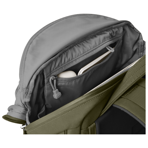 Load image into Gallery viewer, YETI Crossroads 22 L Backpack
