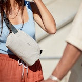 Bellroy Lite Sling Mini