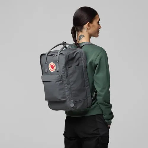 Load image into Gallery viewer, Fjallraven Kånken Laptop 17&quot;
