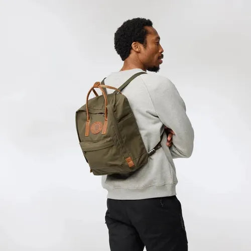 Load image into Gallery viewer, Fjallraven Kånken No. 2
