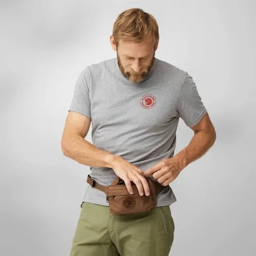 Load image into Gallery viewer, Fjallraven Kånken No. 2 Hip Pack
