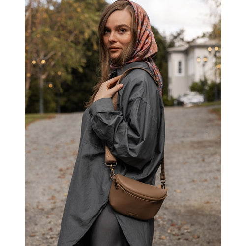 Louenhide Austin Sling Bag