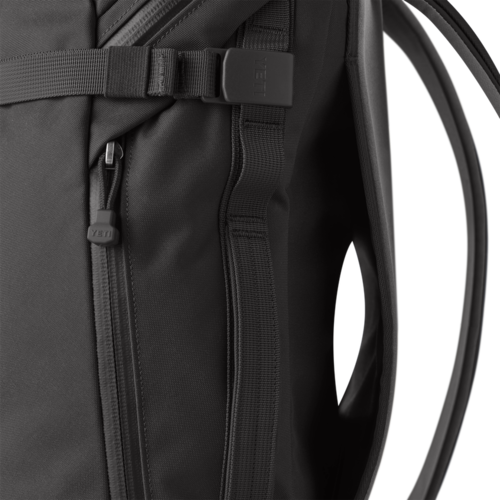 YETI Crossroads 22 L Backpack