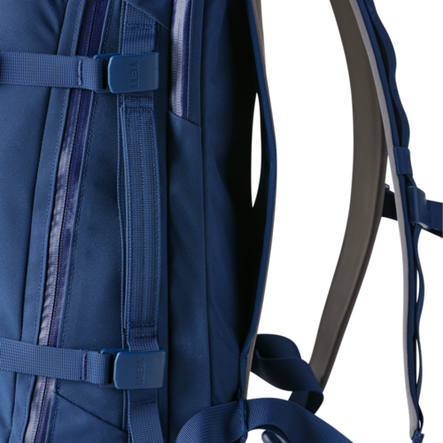 YETI Crossroads 27 L Backpack
