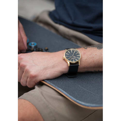 Load image into Gallery viewer, Nixon Sentry Leather
