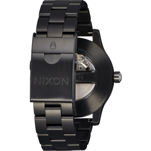 Nixon 5th Element