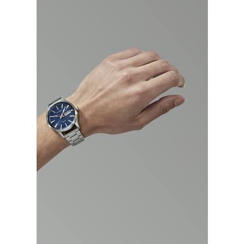 Nixon Sentry Solar